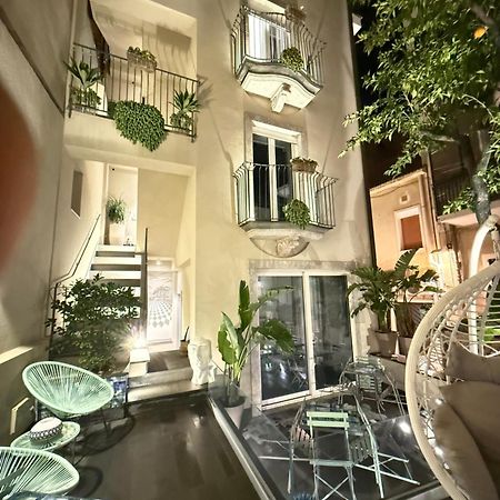 Villa D'Orville Luxury Suites Taormina Exterior photo