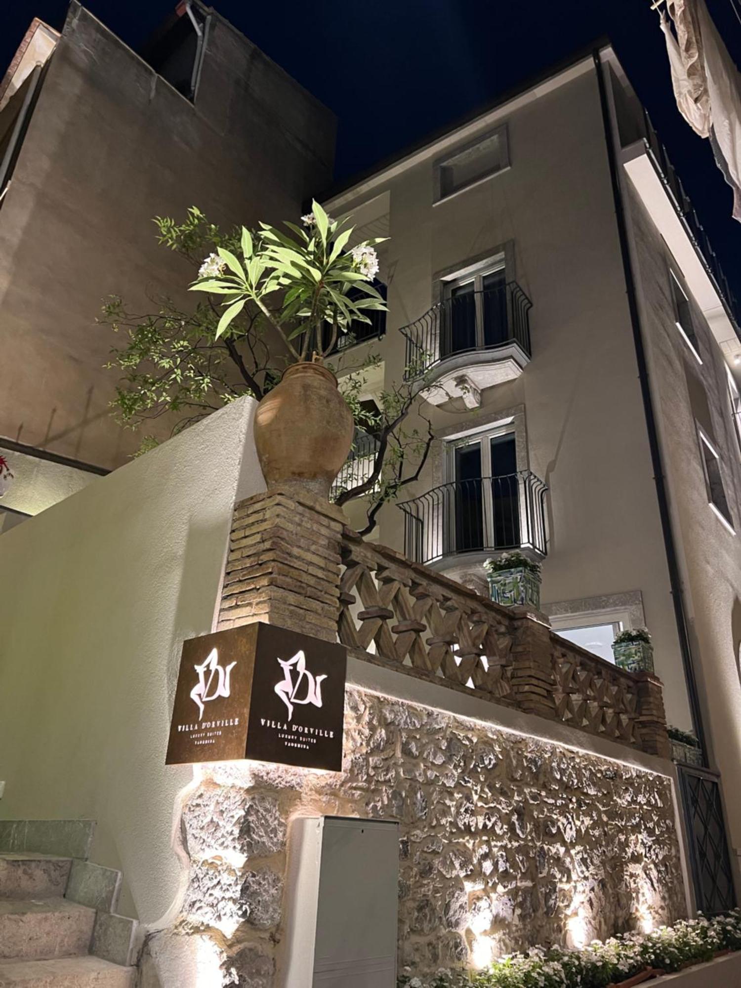 Villa D'Orville Luxury Suites Taormina Exterior photo