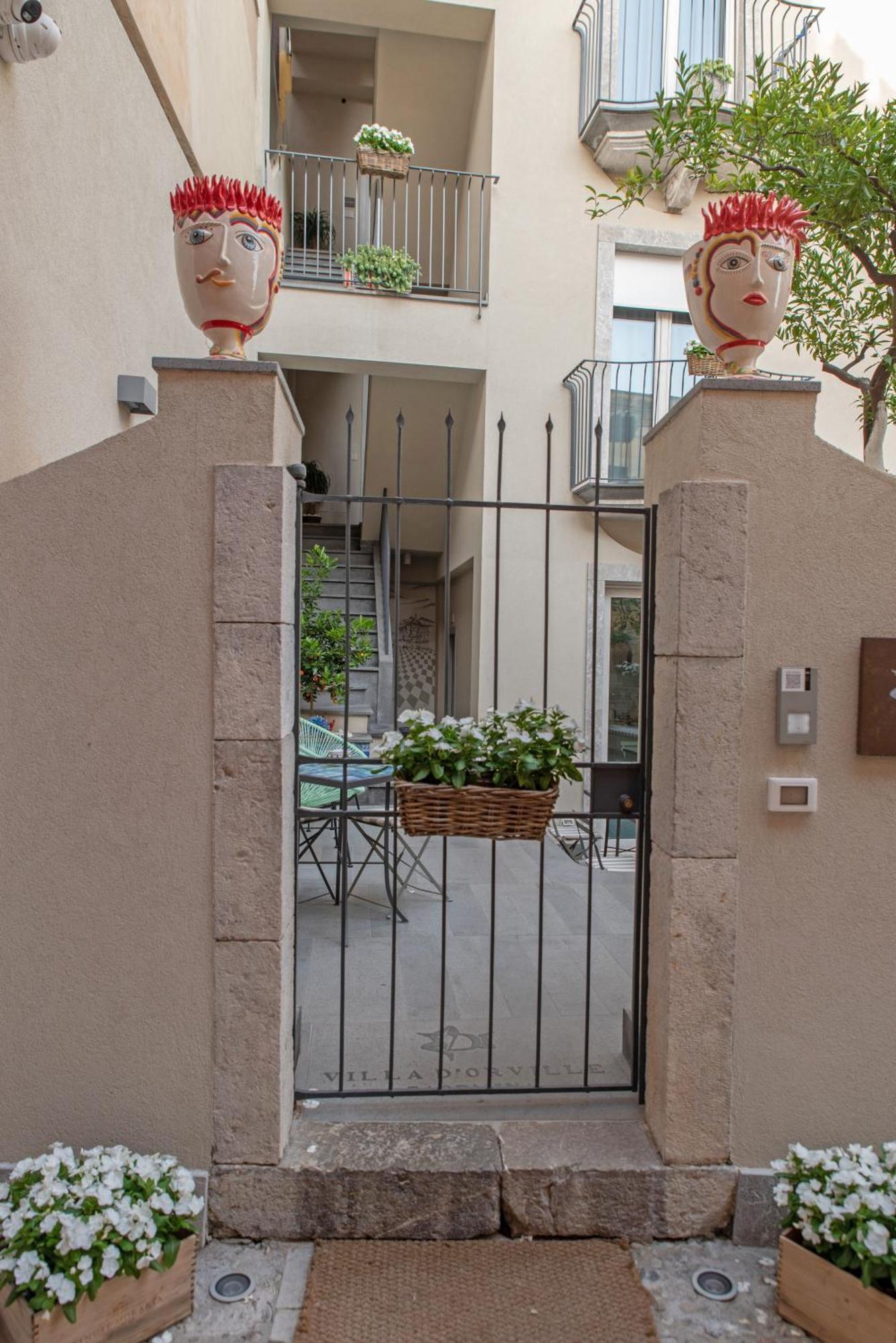 Villa D'Orville Luxury Suites Taormina Exterior photo